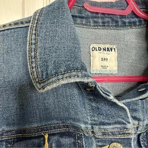 Old Navy Jean Jacket Distressed Size Small - Picture 3 of 16